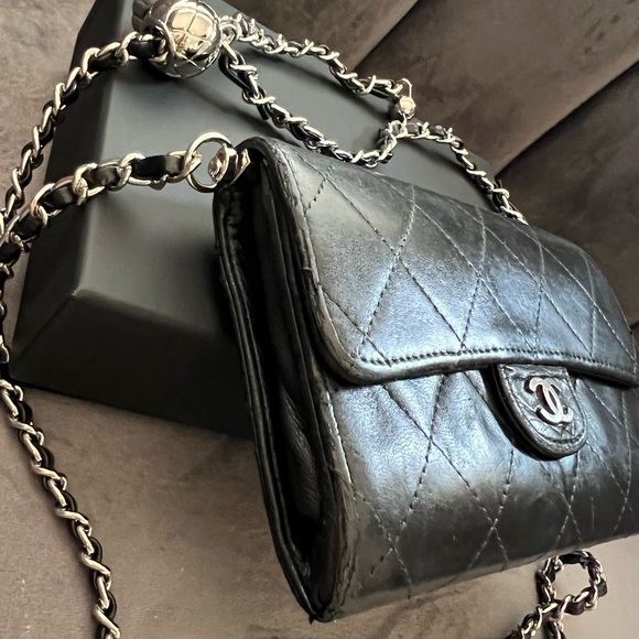 Reserved-CHANEL Matelasse gusseted flap wallet - Picture 8 of 17